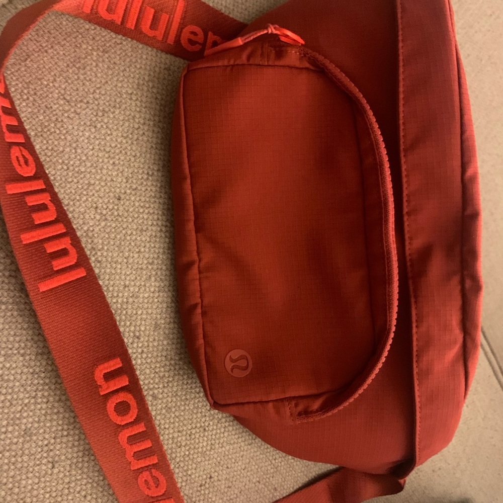 Lululemon Waist bag